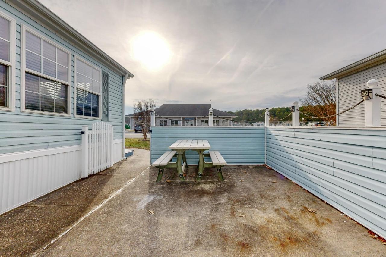 Assateague Point Vacation Villa Berlin Exterior photo